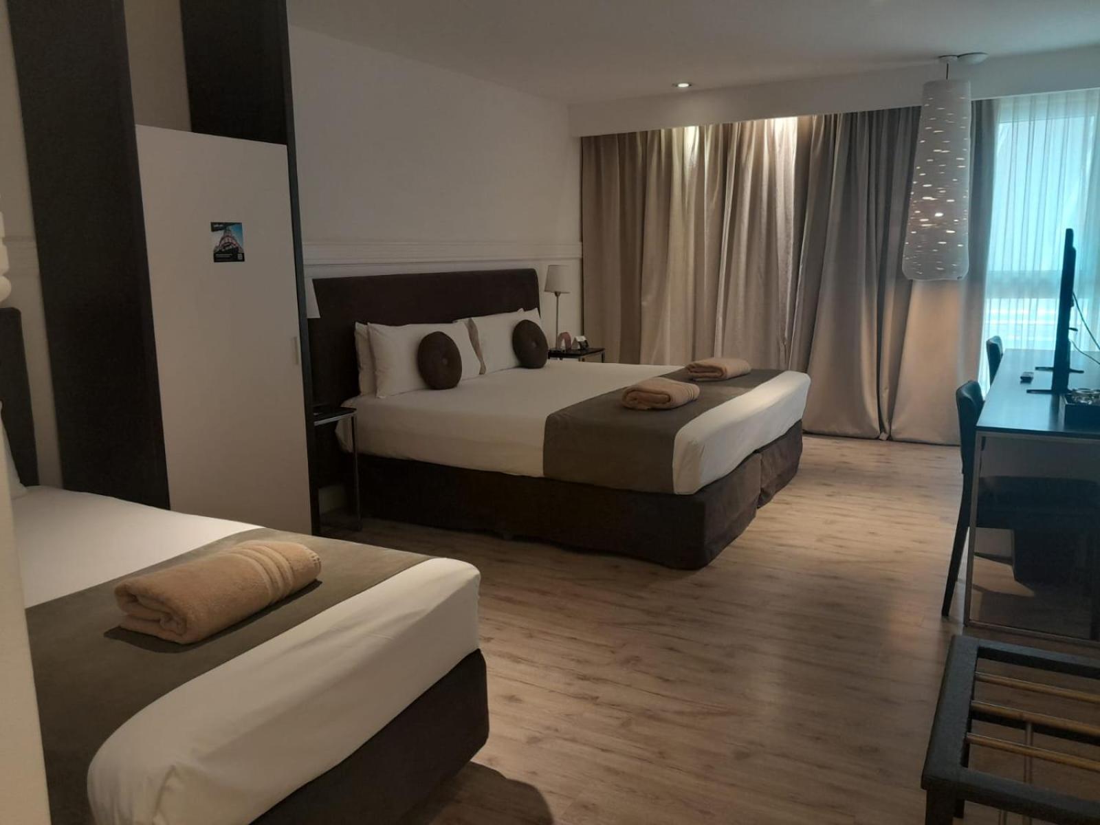 Hotel Esplendor By Wyndham Savoy Rosario Exteriér fotografie